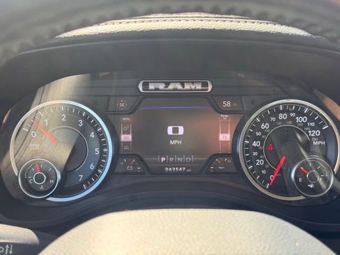 Used 2020 RAM 1500 Laramie AWD/4WD image 15