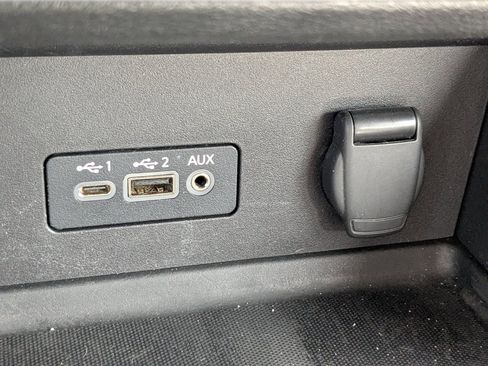 Used 2021 Nissan Sentra SV image 24