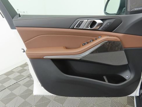 Used 2026 BMW X5 xDrive50e w/ Executive Package image 25