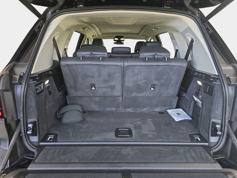Certified 2025 BMW X7 xDrive40i image 27