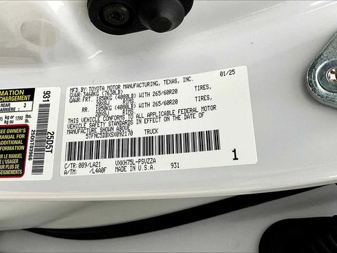 New 2025 Toyota Tundra Platinum image 17