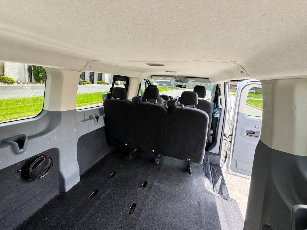 Used 2015 Ford Transit 150 XL RWD image 22