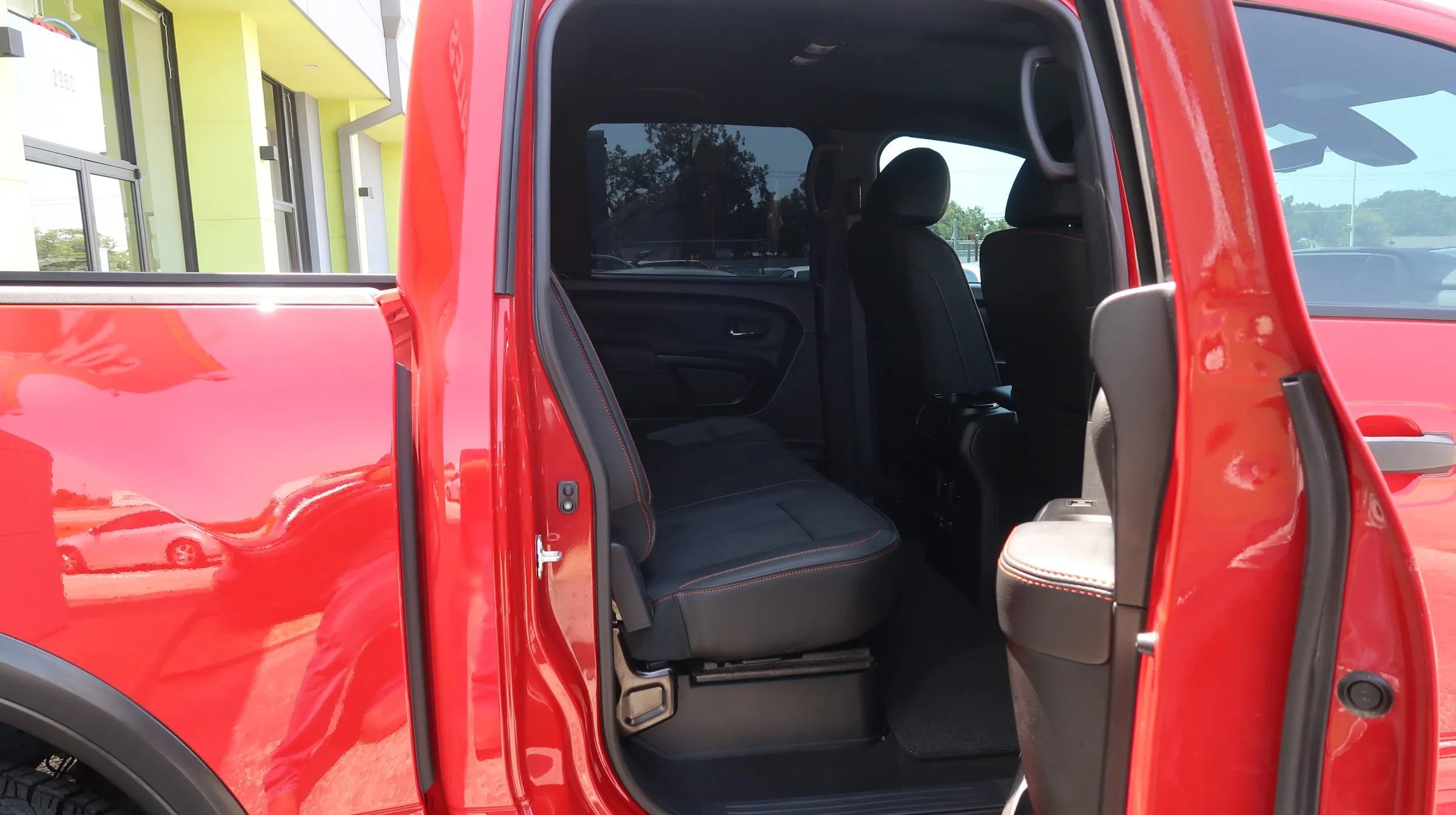 Used 2024 Nissan Titan PRO-4X w/ Off Road Protection Package AWD/4WD image 23