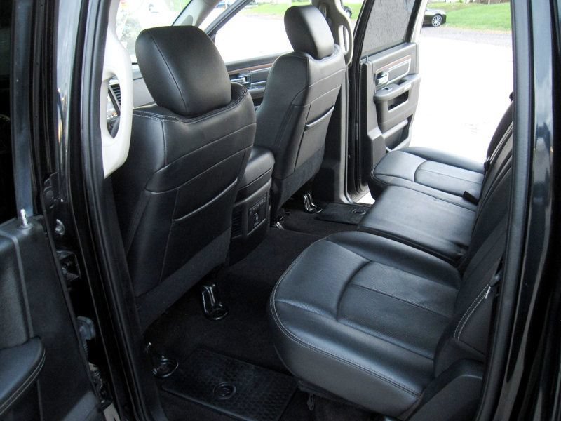 Used 2018 RAM 2500 Laramie w/ Sport Appearance Group AWD/4WD image 29