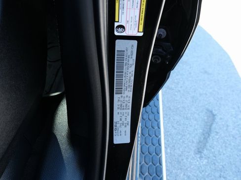 Used 2019 RAM 1500 Laramie image 34