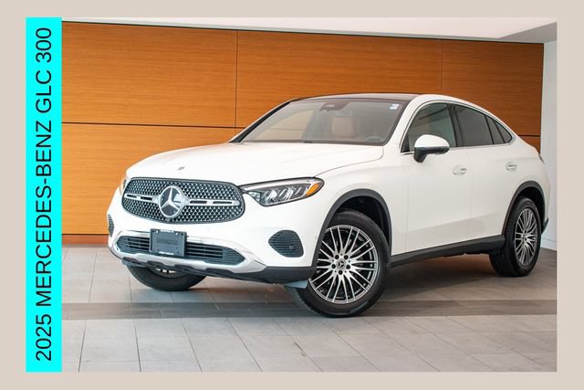Used 2025 Mercedes-Benz GLC 300 4MATIC image 1