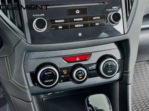 Used 2022 Subaru Crosstrek 2.5i Sport w/ Moonroof Package image 22