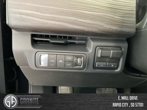 New 2025 GMC Sierra EV Denali AWD/4WD image 19