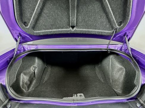 Used 2018 Dodge Challenger GT w/ Driver Convenience Group image 19