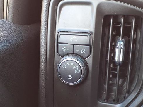 Used 2023 Chevrolet Silverado 1500 Custom image 14