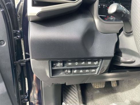 Used 2023 Toyota Tundra SR5 w/ SR5 Premium Package image 31