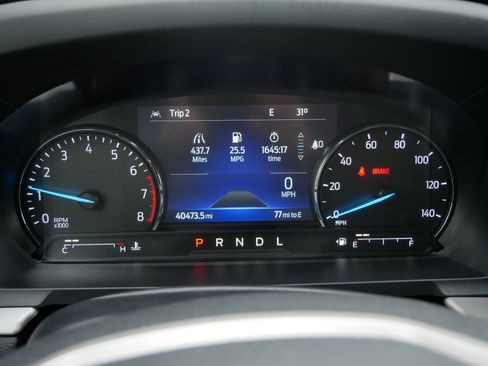 Used 2022 Ford Explorer XLT w/ Equipment Group 202A image 13