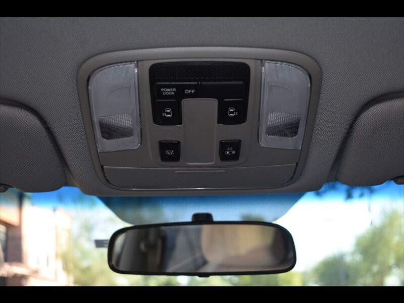Used 2020 Kia Sedona LX FWD image 33