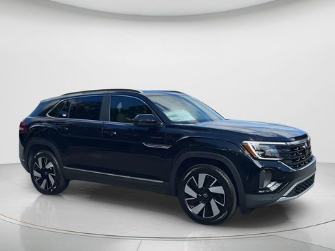 New 2026 Volkswagen Atlas Cross Sport SEL image 2