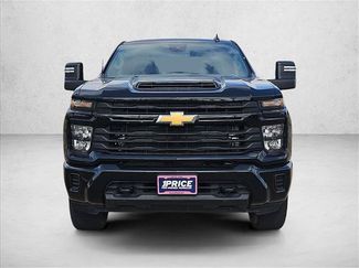 Used 2023 Chevrolet Silverado 2500 High Country w/ Z71 Off-Road Package AWD/4WD video 2