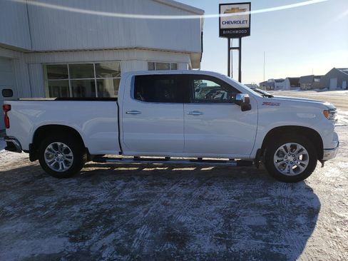Used 2025 Chevrolet Silverado 1500 LTZ image 6