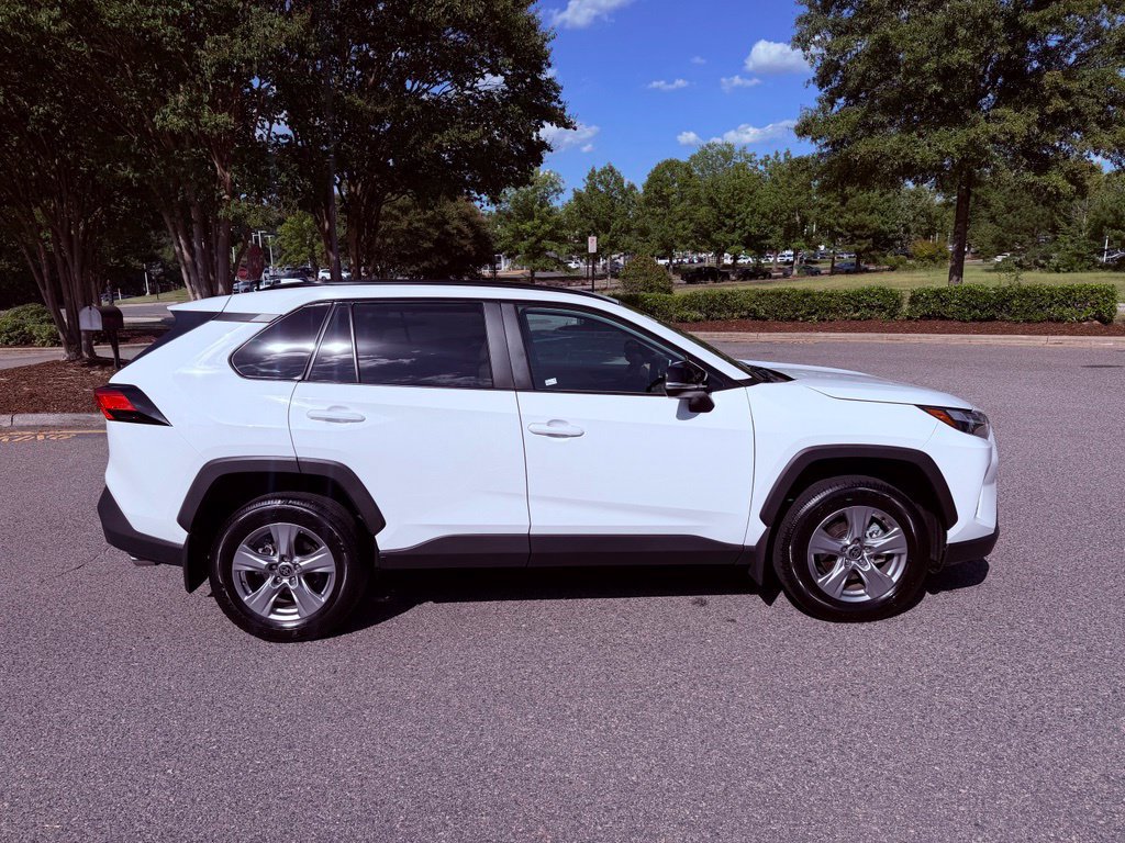 Used 2025 Toyota RAV4 XLE w/ Convenience Package FWD image 14