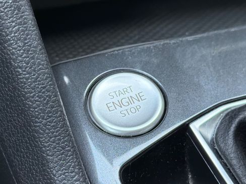 Used 2024 Volkswagen Tiguan S FWD image 17