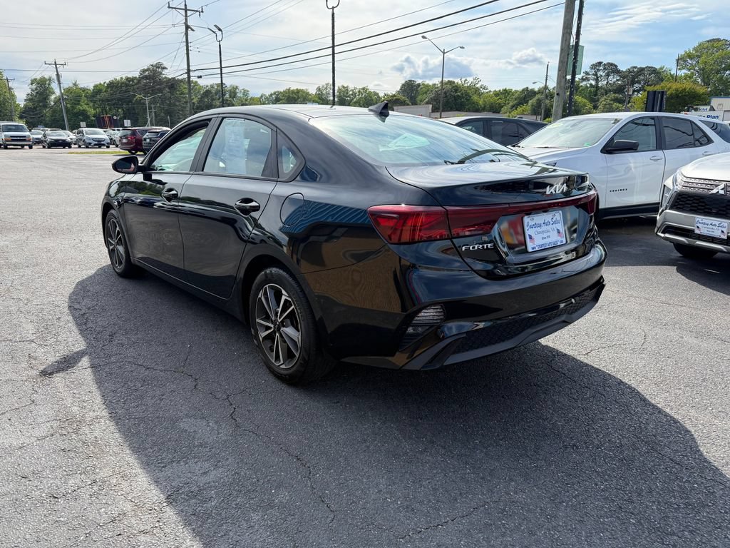 Used 2023 Kia Forte LXS FWD image 7