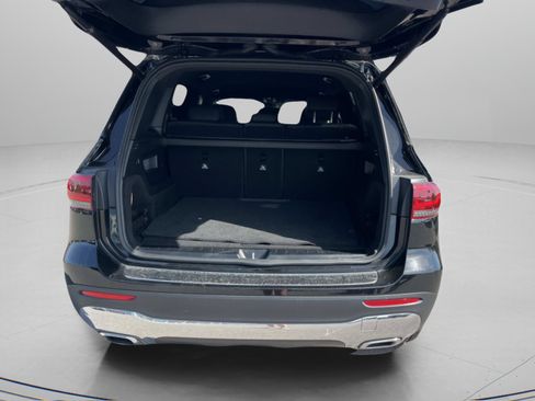 Used 2023 Mercedes-Benz GLB 250 4MATIC image 17