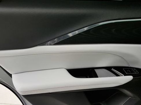 Used 2024 Cadillac Lyriq Sport AWD/4WD image 48