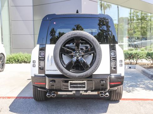 New 2025 Land Rover Defender 130 V8 image 5