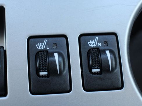 Certified 2024 Toyota 4Runner SR5 Premium image 32