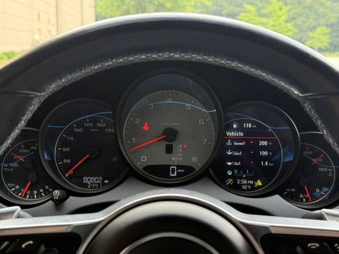 Used 2017 Porsche Cayenne S AWD/4WD image 28