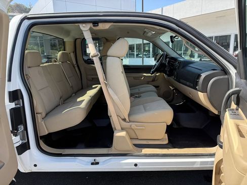 Used 2011 Chevrolet Silverado 1500 LT w/ All-Star Edition RWD image 17