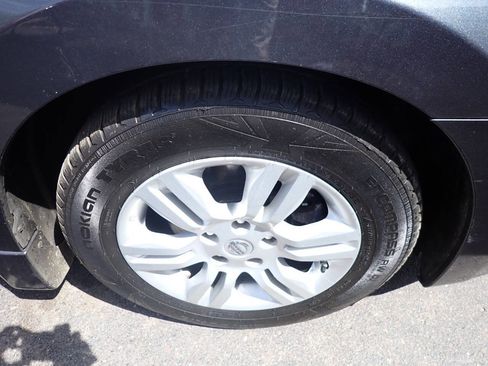 Used 2011 Nissan Altima 2.5 S w/ Special Edition Pkg FWD image 11