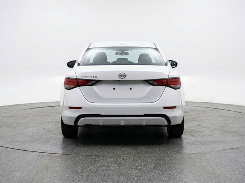 Used 2025 Nissan Sentra S image 7