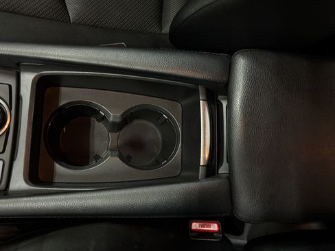 Used 2017 MAZDA MAZDA3 Sport FWD image 16
