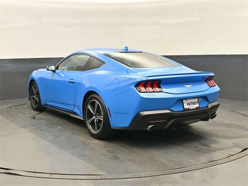 Used 2024 Ford Mustang Premium image 6