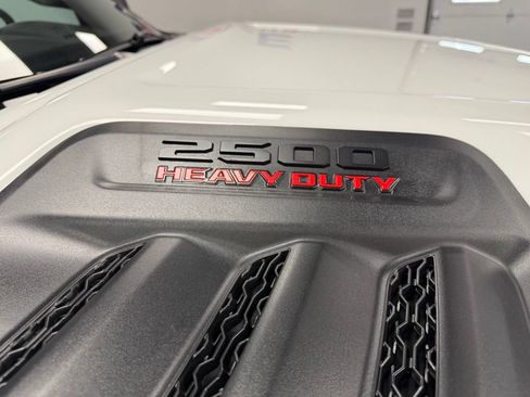 New 2026 RAM 2500 Tradesman AWD/4WD image 11