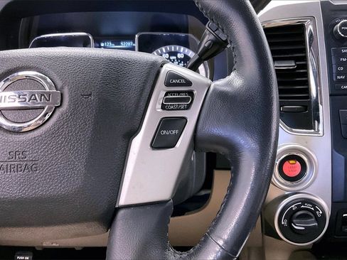 Used 2016 Nissan Titan SL image 19