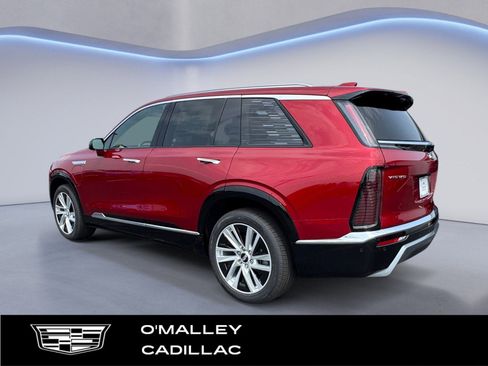 New 2026 Cadillac Vistiq Luxury w/ LPO, Floor Liner Package image 3