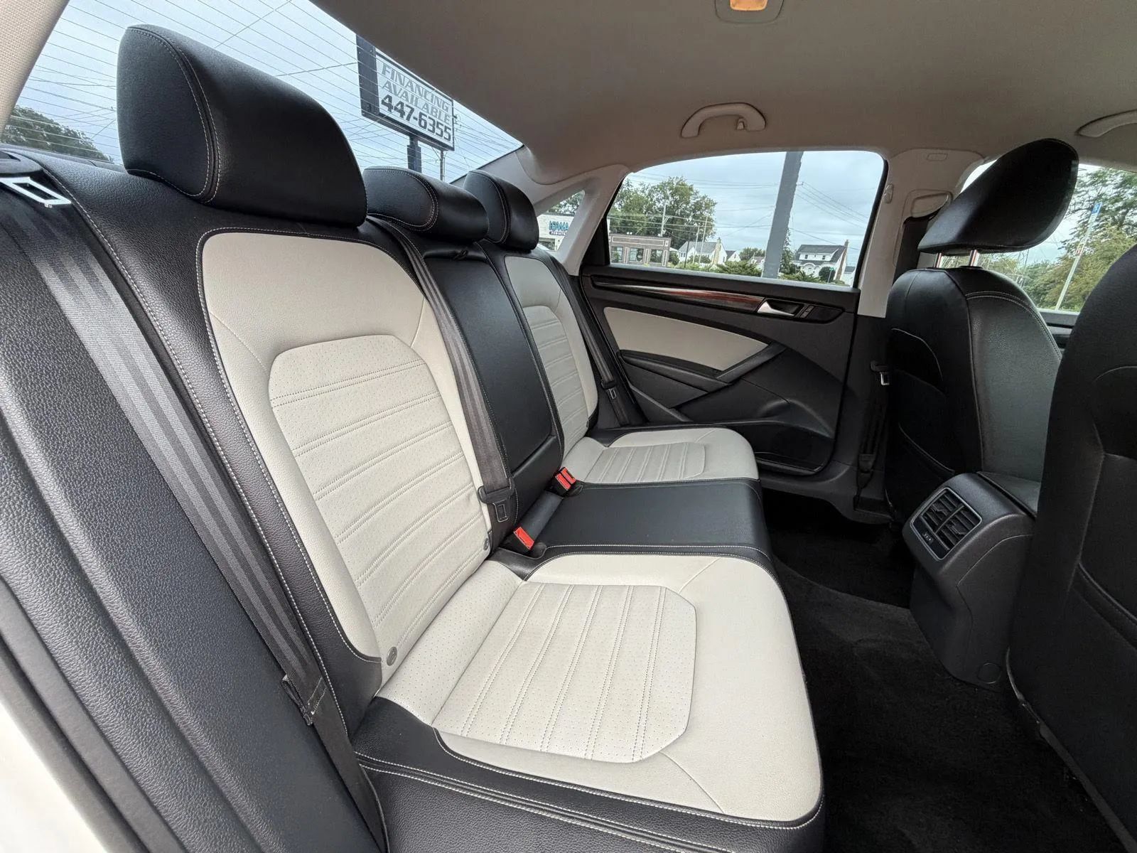 Used 2015 Volkswagen Passat 1.8T Sport FWD image 16