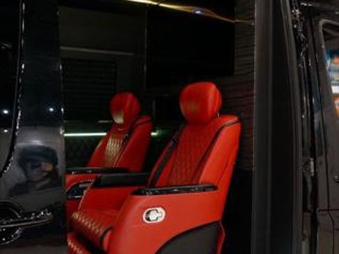 Used 2015 Mercedes-Benz Sprinter 2500 image 17