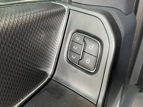 Used 2025 Ford F150 Raptor AWD/4WD image 26
