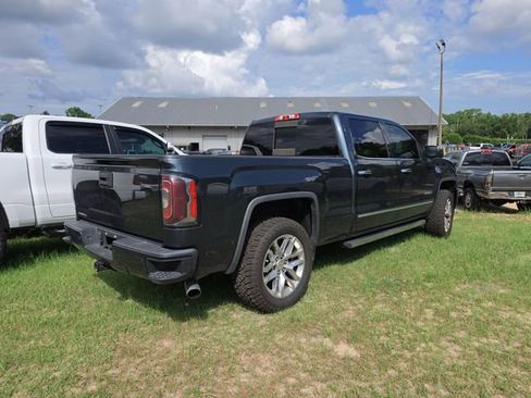 Used 2017 GMC Sierra 1500 Denali w/ Denali Ultimate Package AWD/4WD image 3