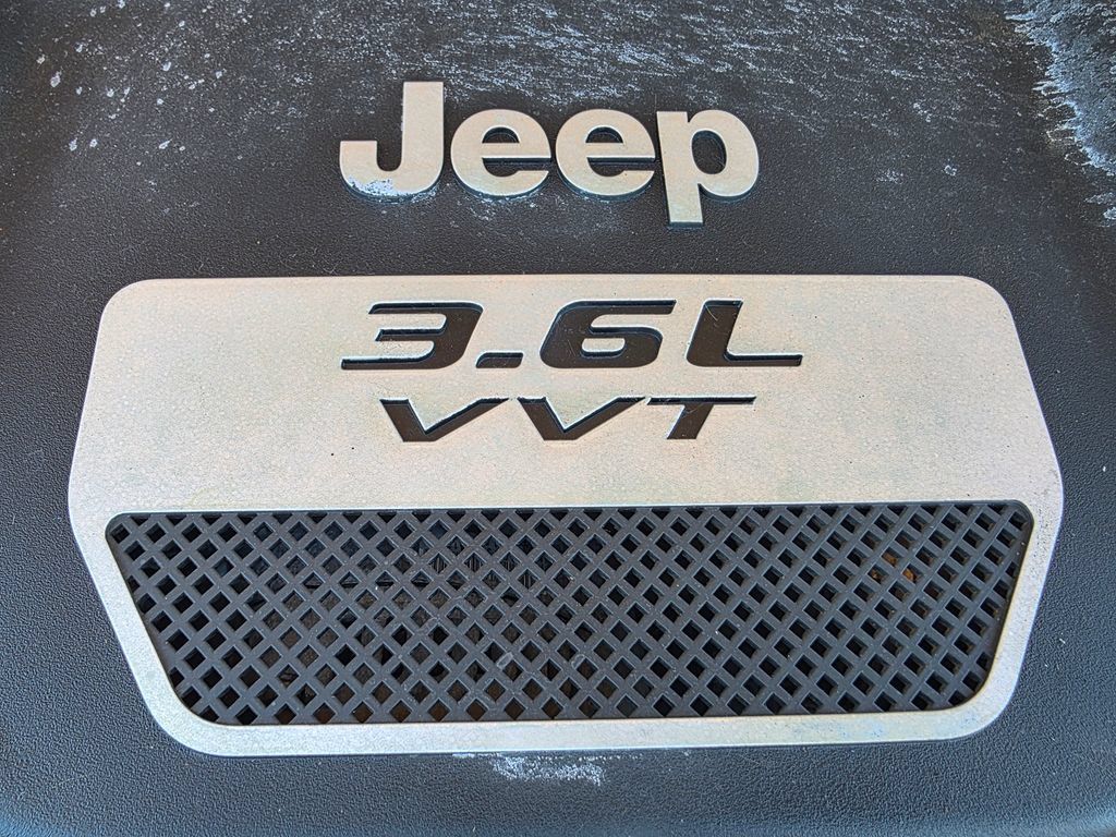 Used 2013 Jeep Wrangler Unlimited Sport w/ Connectivity Group AWD/4WD image 22