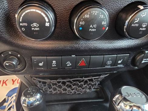 Used 2016 Jeep Wrangler Unlimited Sahara w/ Dual Top Group image 15