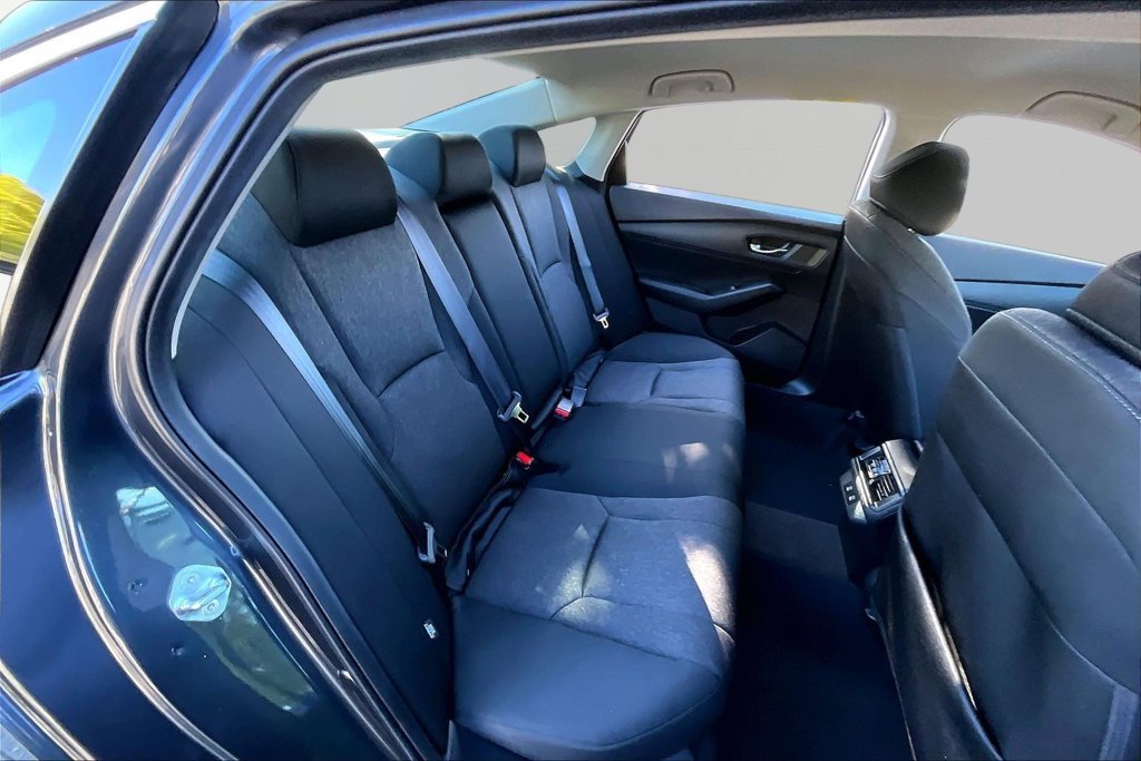 Used 2025 Honda Accord LX image 19