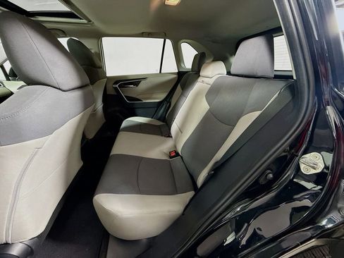 Certified 2019 Toyota RAV4 XLE FWD image 24