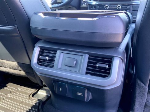 Used 2024 Ford F150 Lariat w/ FX4 Off-Road Package AWD/4WD image 36