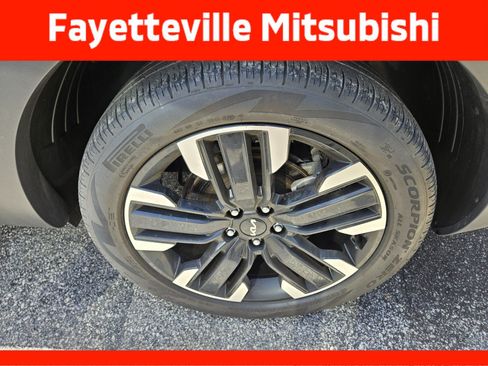 Used 2024 Kia Telluride SX FWD image 8