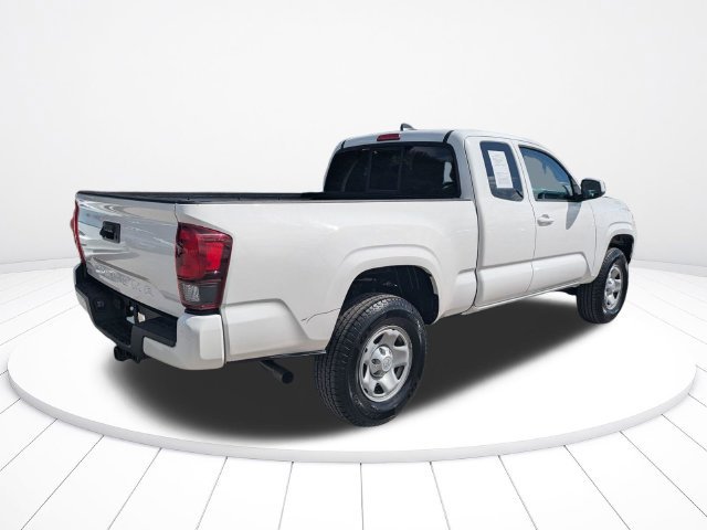 Used 2023 Toyota Tacoma SR RWD image 4