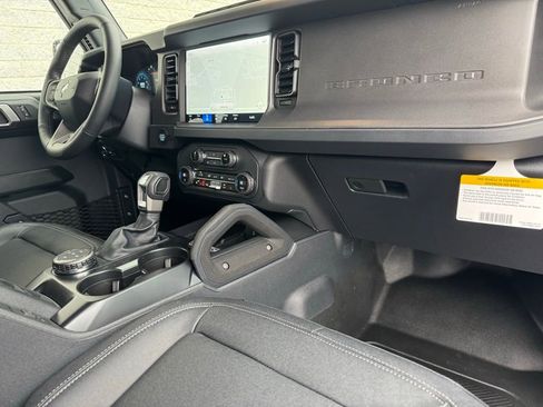 New 2025 Ford Bronco Badlands image 18