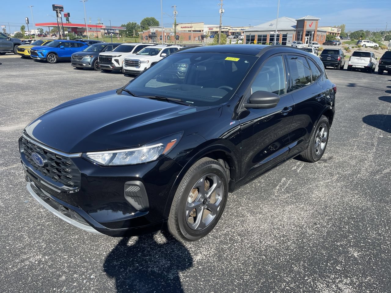 Used 2024 Ford Escape ST-Line w/ Tech Pack #1 AWD/4WD image 1