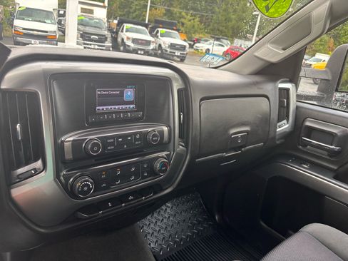 Used 2015 Chevrolet Silverado 2500 LT image 32